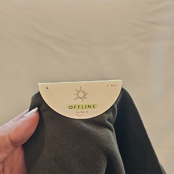 Women's Olive Leggings - Picture 2 of 2